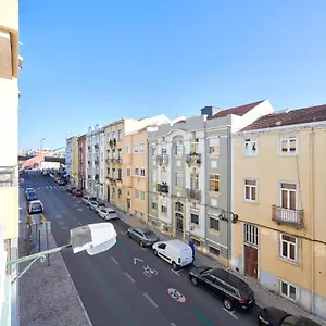 quiet-and-central-2br-apt-by-timecooler.hotels-lisbon-portugal.com/
