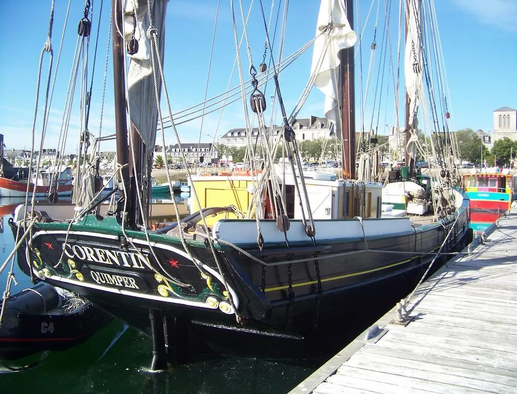 Camping Les Sables Blancs Concarneau Campsite